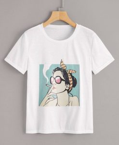 Smoking Girl Figure Print T-Shirt RE23