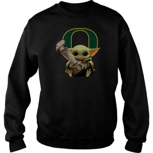 BABY YODA HUG OREGON DUCKS CUP SWEATSHIRT DR23