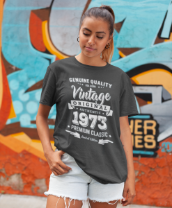 Born in 1973 Vintage Birthday T-shirt